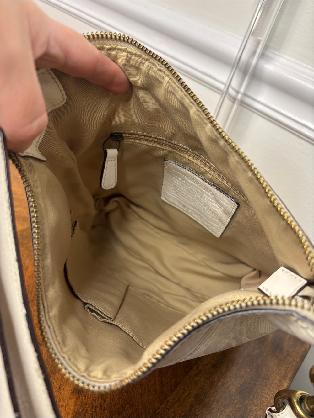 Coach Vintage Optic Signature C Crossbody/Shoulder in Jacquard w/ Leather Trim - Picture 6 of 16